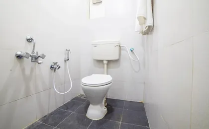 OYO 6375 Perungudi