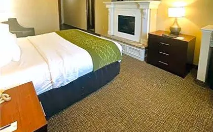 Comfort Inn Hebron-Lowell Area