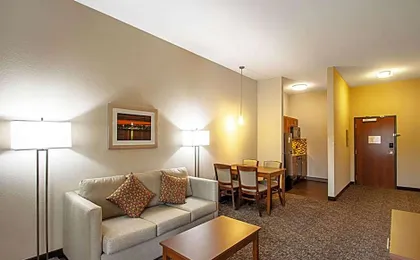 MainStay Suites Madison - Monona