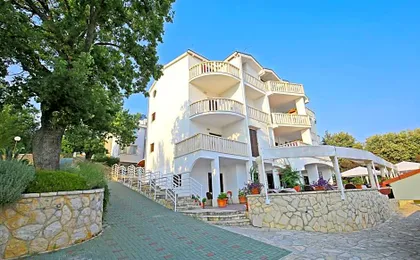 Depadansa Hotel Lucija***