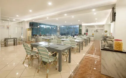 Grand Tryas Hotel
