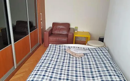 Niebieski Meander Pokoje blisko metra
