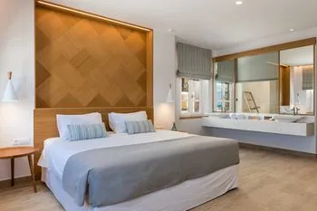 Avra Apartments Venetian Harbour