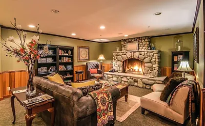 Wild Iris Inn