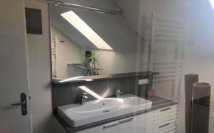 Superior-Apartment mit Pool und Seezugang