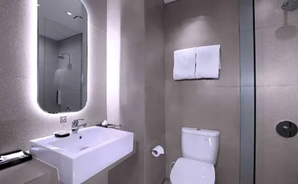 Neo Hotel Puri Indah
