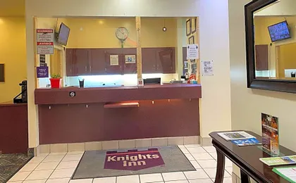 Knights Inn and Suites Dublin