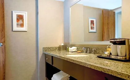 DoubleTree by Hilton Hotel Denver Aurora