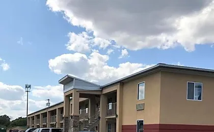 Lotus Inn and Suites Nashville