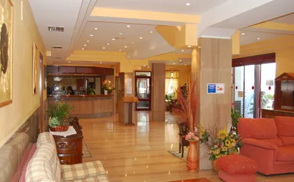 HOTEL PIEDRA