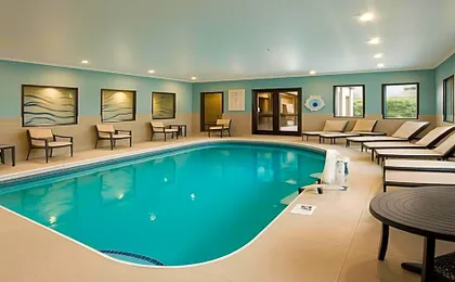 Holiday Inn Express Hotel And Suites Alliance By IHG