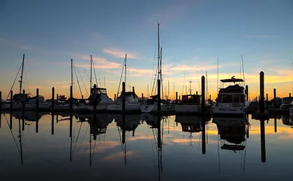 The Marina Inn on San Francisco Bay