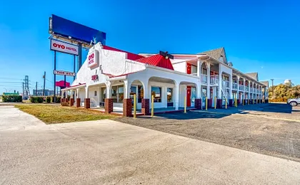 OYO Hotel Waco University Area I-35