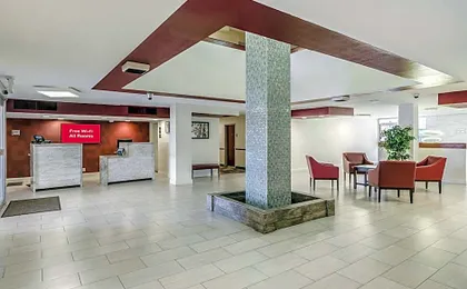 Red Roof Inn PLUS+ Wichita East