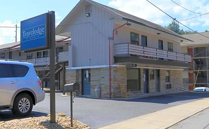 Bishop Inn Downtown Gatlinburg