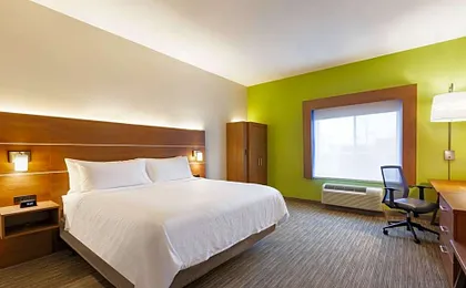 Holiday Inn Express Hotel & Suites Merced By IHG