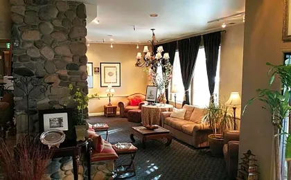 Lodge at Kingsbury Crossing