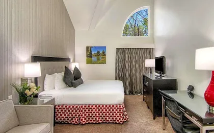 Aggie Inn, an Ascend Collection Hotel