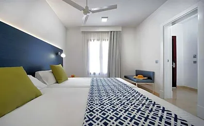 Broncemar Beach Suites