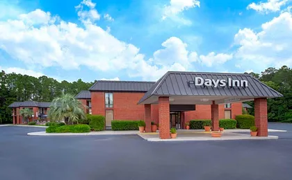 Days Inn by Wyndham Statesboro