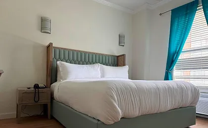 Athens Hotel & Suites