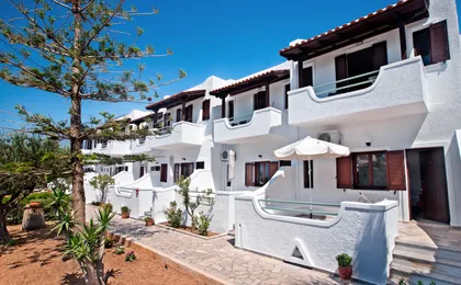 New Aurora Apts Studios