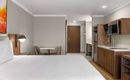 La Quinta Inn & Suites by Wyndham Yakima Downtown