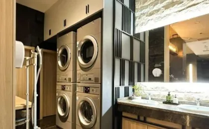 H Hotel (Xi'an Fengcheng 8th Road Administration Center Shuijing)