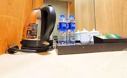 Aifei Hotel (Hangzhou Xiaoshan Auto City Tonghui North Road)