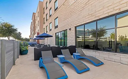 Hampton Inn & Suites by Hilton Farmers Branch Dallas