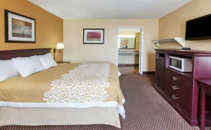 Days Inn by Wyndham Elk City