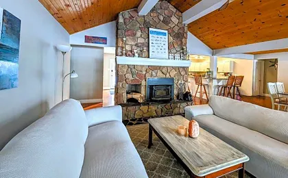 Cozy Escape, Kawarthas Cottage With Sauna