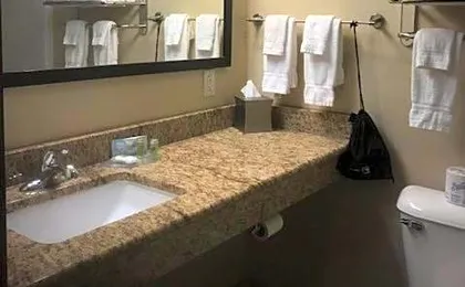 Cobblestone Inn & Suites - Fort Dodge