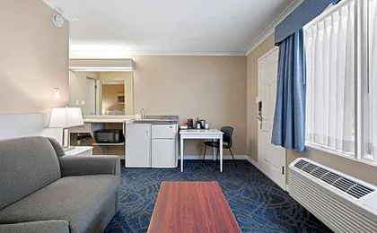 Glenwood Inn & Suites