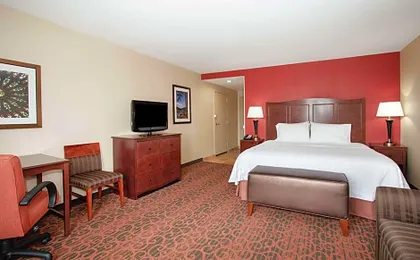 Hampton Inn & Suites Denver/South-RidgeGate