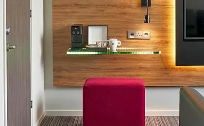 Moxy Edinburgh Airport