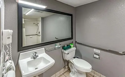 Quality Inn I-10 East near Frost Bank Center