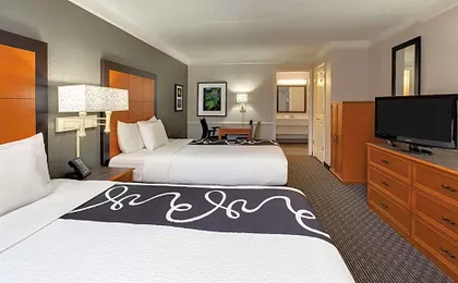 Days Inn by Wyndham Gainesville University I-75