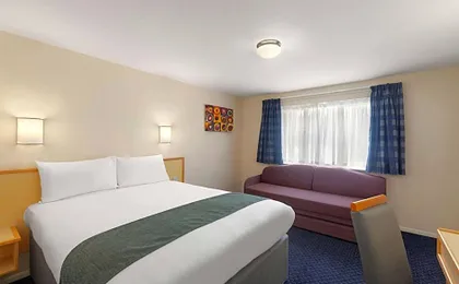 Days Inn by Wyndham Sutton Scotney South