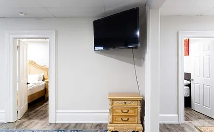 Downtown Apartment 6-7 people