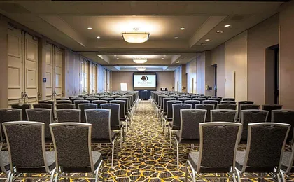 DoubleTree By Hilton Newark - Fremont