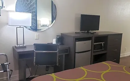 Super 8 by Wyndham Goodyear/Phoenix Area