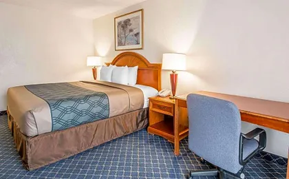 North Miami Beach Gardens Inn & Suites