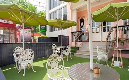 Urbanview Hotel Jagakarsa by RedDoorz