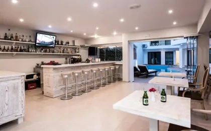 Artemis Hotel Apartments