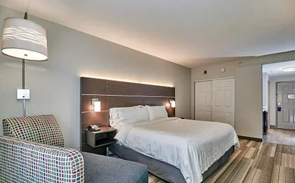 Holiday Inn Express Hotel & Suites Clearwater US 19 North By IHG