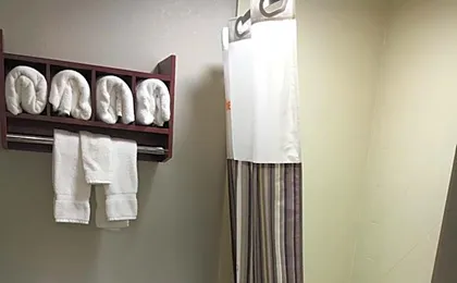 La Quinta Inn & Suites by Wyndham Louisville East