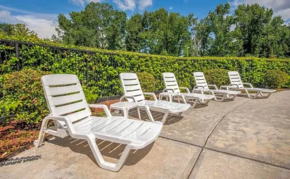 Quality Inn & Suites Jacksonville-Baymeadows