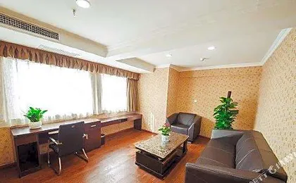 Tailong Hotel (Xi'an Tangdu Hospital Textile City Subway Station)