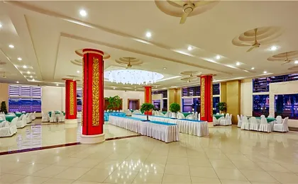 Eastern Grand Palace Hotel